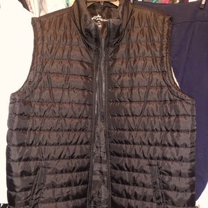 Black 2 XL puffer vest